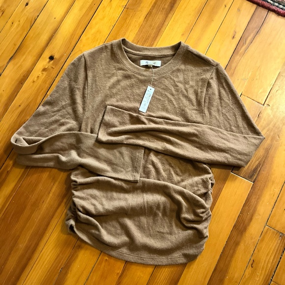 Madewell Tops - NWT Madewell Long Sleeve with Ruched Sides Medium